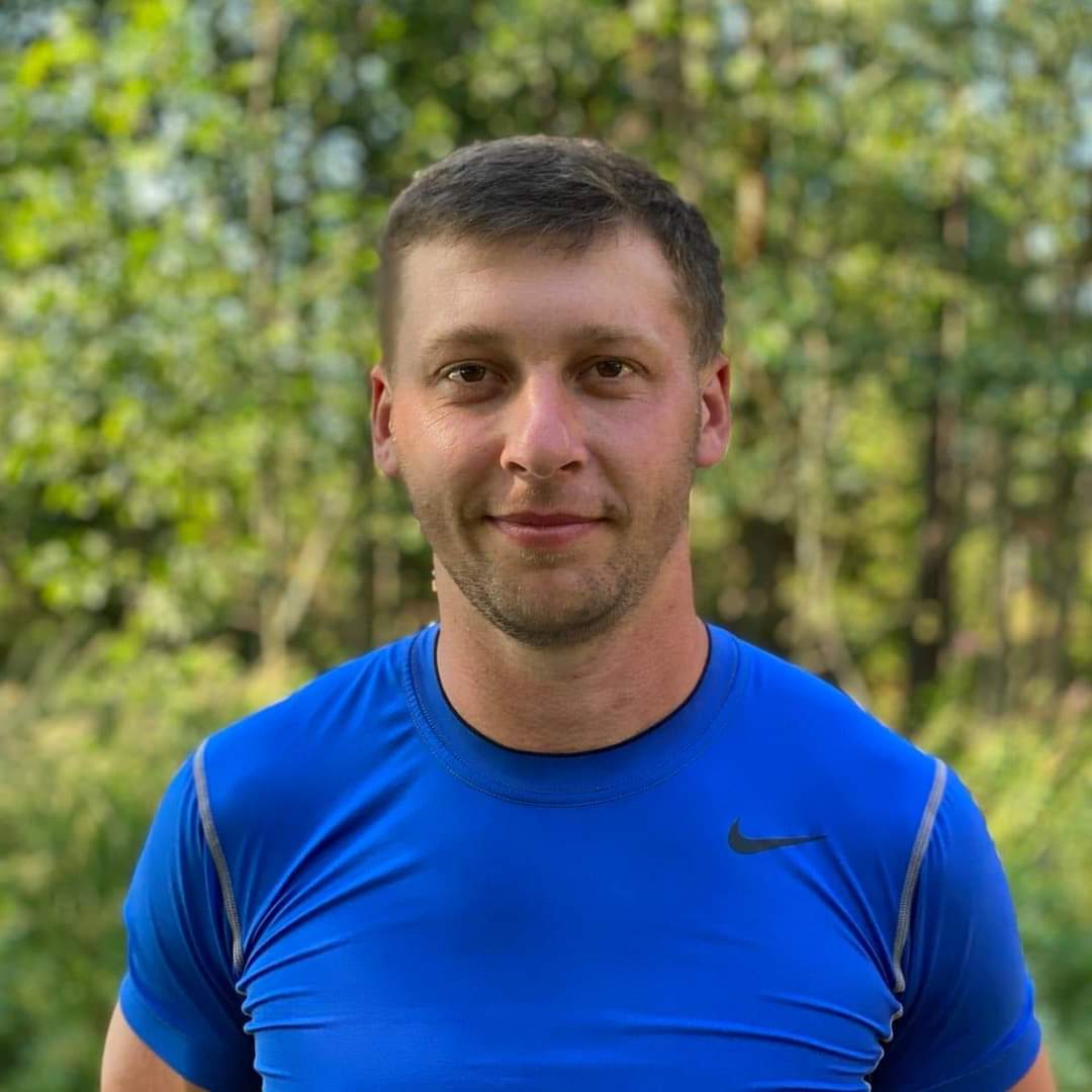 Неживий Віталій