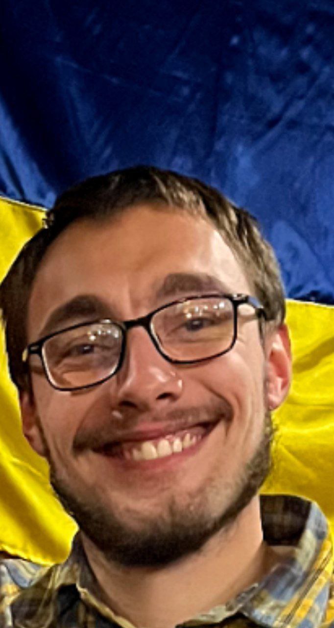 Момот Віталій